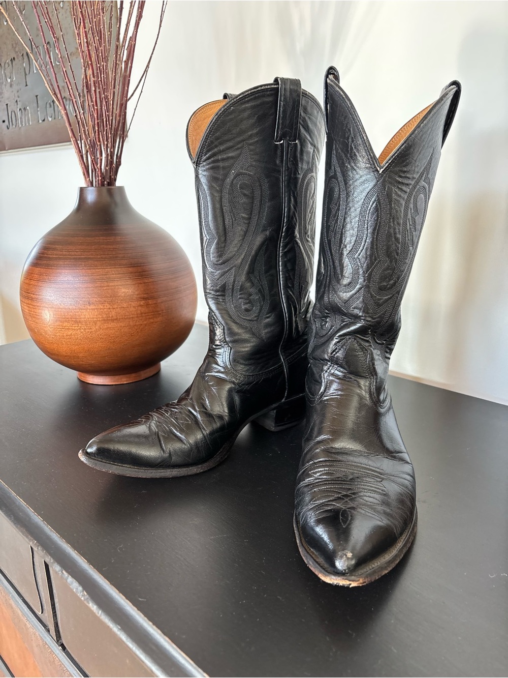 Vintage Men’s NUCONA Cowboy Boots, Black Leather, Classic Western, Rodeo, 10 D